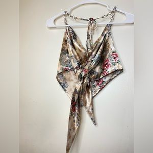 Small cute top, backless